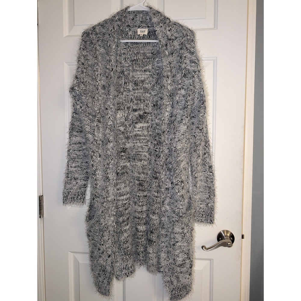 BKE Eyelash Knit Cardigan M Gray Black Fuzzy Cable Longline Cozy Boho
